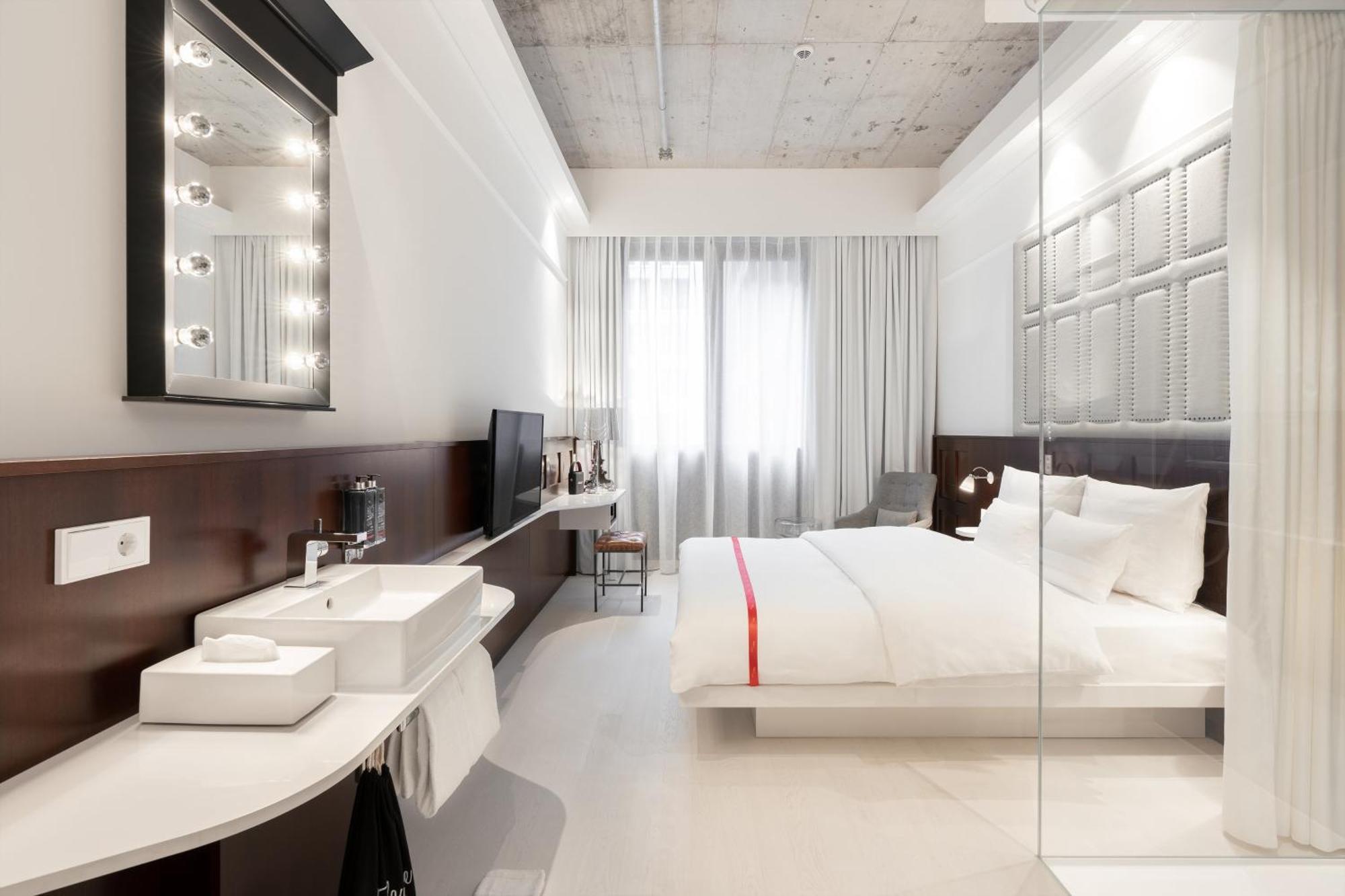 Ruby Louise Hotel Frankfurt Frankfurt am Main ภายนอก รูปภาพ